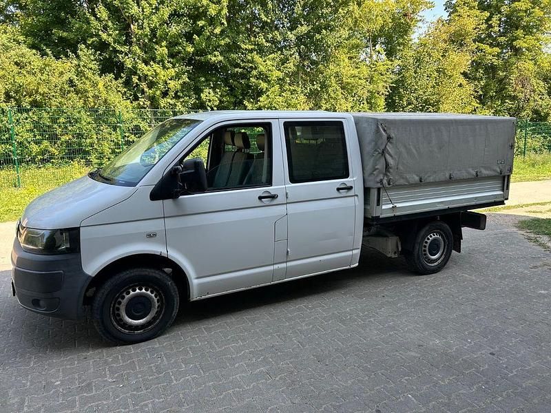 Weiß Gebraucht 2010 VW T5 Van | 9.990 € (Guter Preis) - Bild 1/4