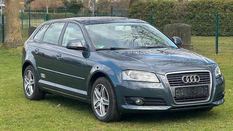 Gebraucht Audi A3 Attraction 125 PS (91 kW) 2010 Schwarz Kleinwagen