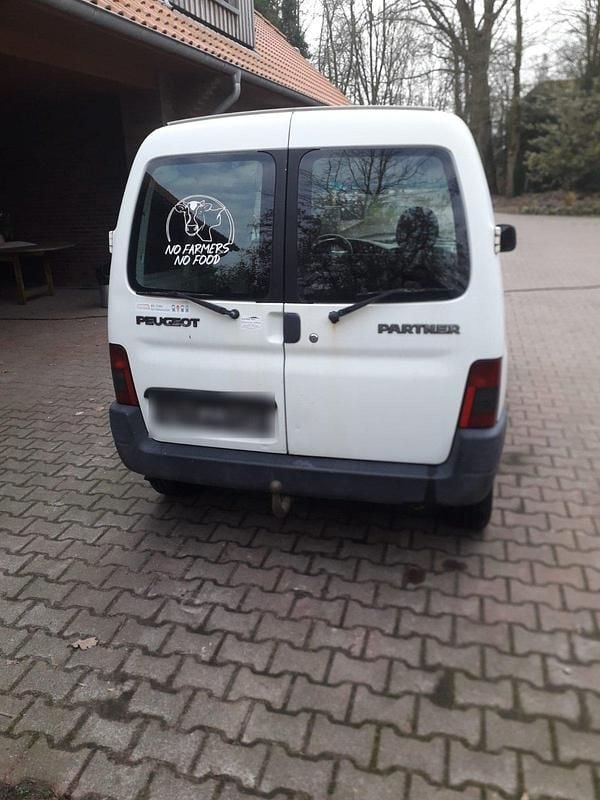 Gebraucht Peugeot Partner 90 PS (66 kW) 2002 Weiß Van / Kleinbus