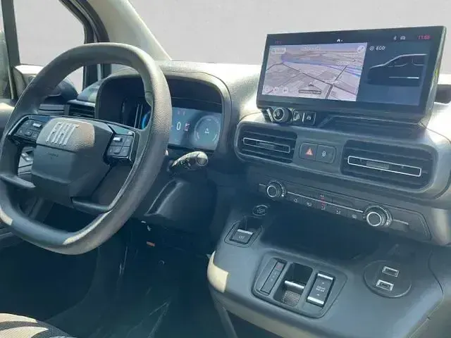 Gebraucht Fiat e-Doblò 100 kW (136 PS) 2025 Weiß Van / Kleinbus