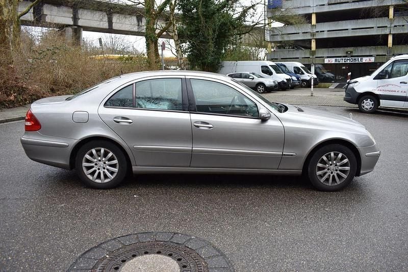 Gebraucht Mercedes E320 Elegance 224 PS (164 kW) 2003 Grau Limousine