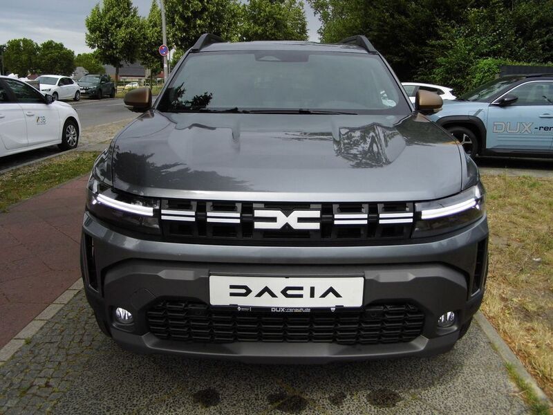 Grau Gebraucht 2024 Dacia Duster Extreme SUV | 23.400 € (Guter Preis) - Bild 1/4