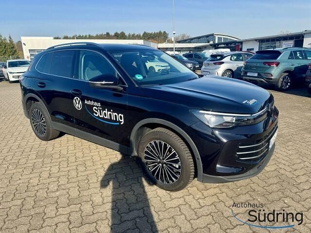 Gebraucht VW Tiguan Elegance 265 PS (194 kW) 2024 Deep black perleffekt SUV