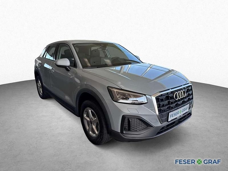 Gebraucht Audi Q2 Comfort 116 PS (85 kW) 2025 Grau (pfeilgrauperleffekt) SUV