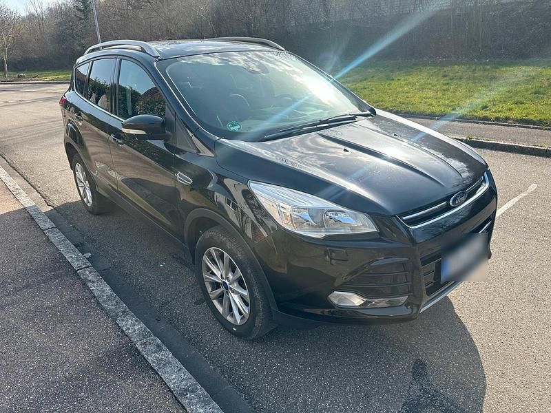Gebraucht Ford Kuga 179 PS (131 kW) 2016 Schwarz SUV