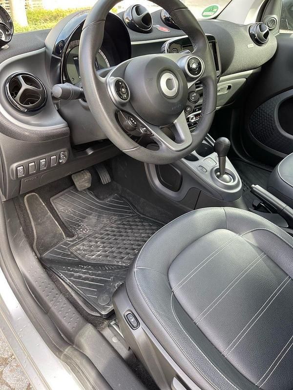 Gebraucht Smart ForTwo Coupé Prime 90 PS (66 kW) 2016 Silber Cabrio