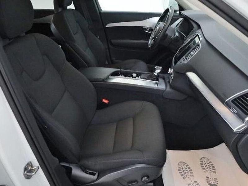 Gebraucht Volvo XC90 Momentum 235 PS (172 kW) 2018 Ice white (metallic) SUV