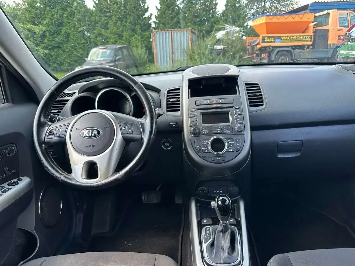 Gebraucht Kia Soul Spirit 140 PS (102 kW) 2013 Grau SUV