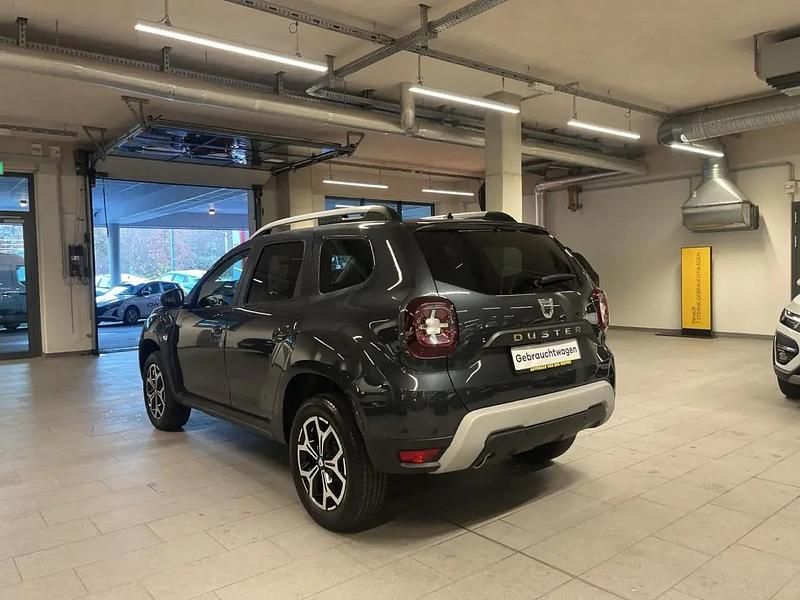Gebraucht Dacia Duster Celebration 96 PS (70 kW) 2021 Grau SUV