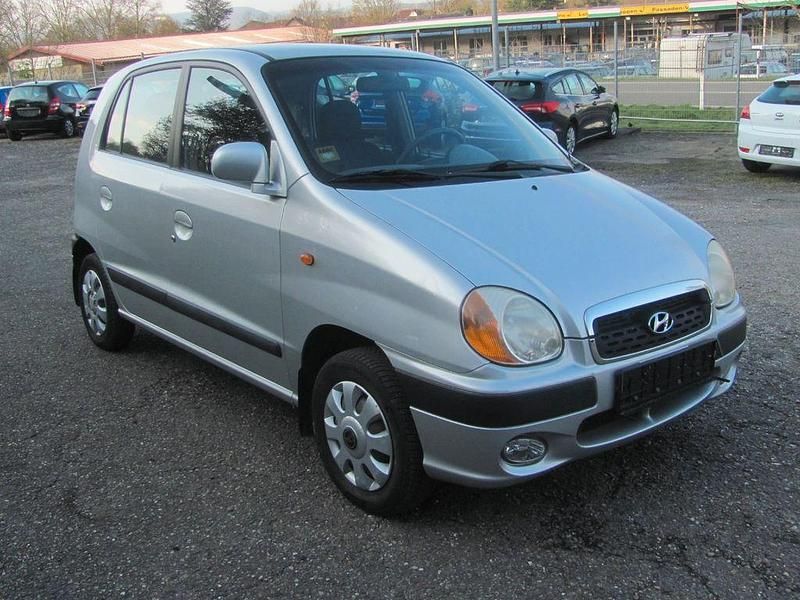 Gebraucht Hyundai Atos 58 PS (42 kW) 2002 Silber Kleinwagen
