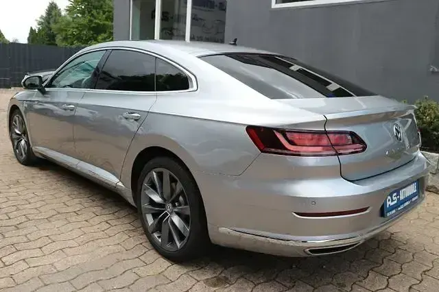 Gebraucht VW Arteon Elegance 239 PS (175 kW) 2017 Silber Kleinwagen