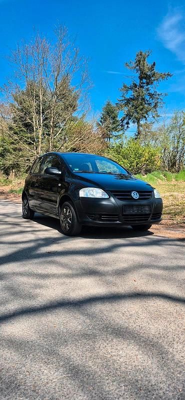 Second-hand VW Fox 54 CP (39 kW) 2007 Negru Hatchback