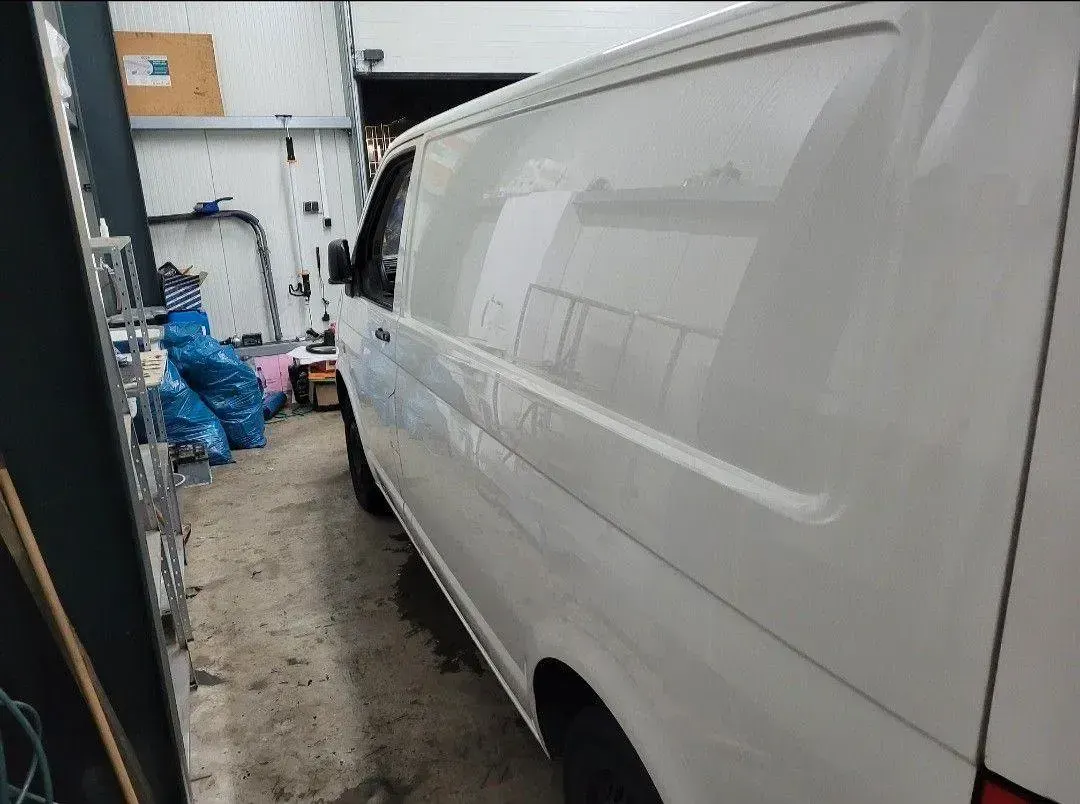 Używany VW Transporter 86 KM (63 kW) 2003 Biały Van