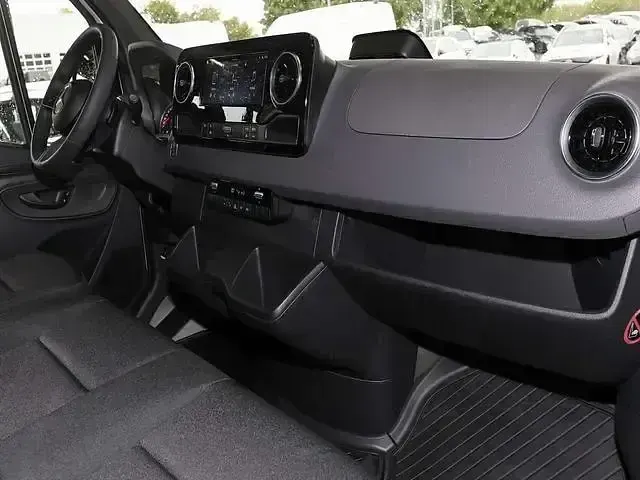 Używany Mercedes Sprinter 150 KM (110 kW) 2025 Andere Van