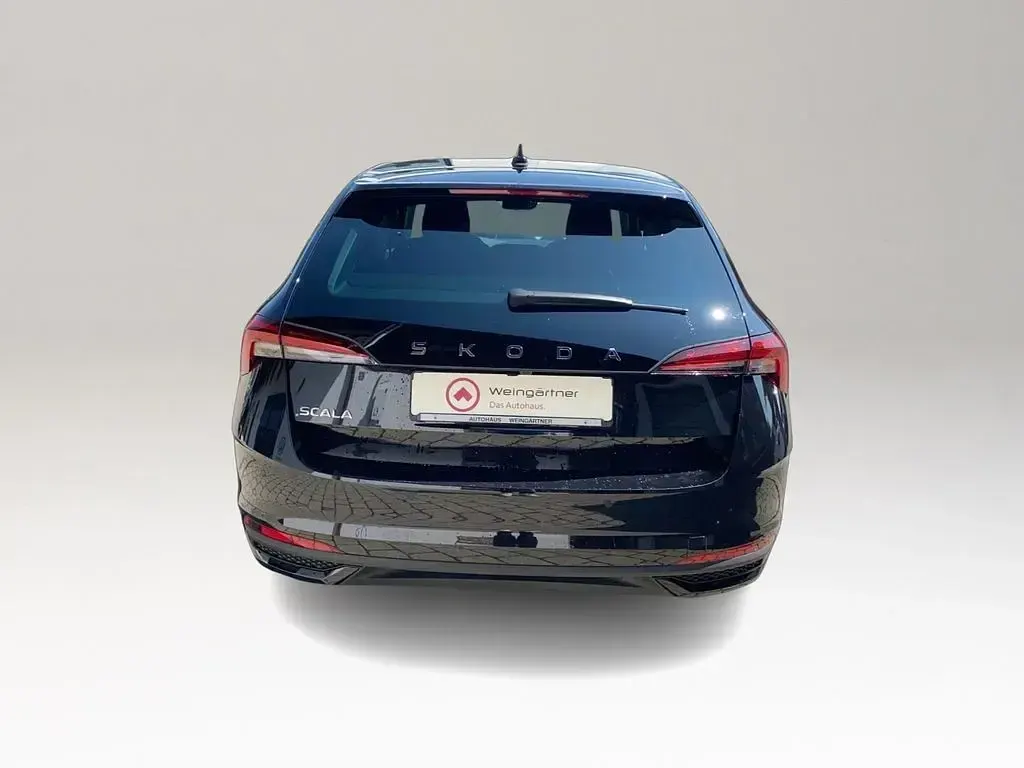 Neu Skoda Scala Drive 116 PS (85 kW) 2025 Schwarz Kleinwagen