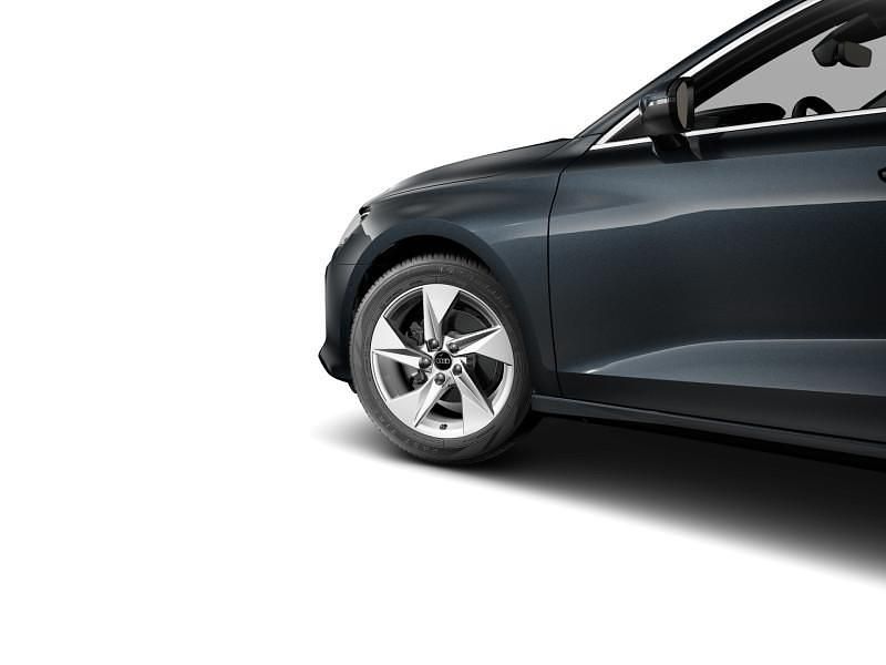 Second-hand Audi A3 Advanced 150 CP (110 kW) 2025 Gri Berlinǎ