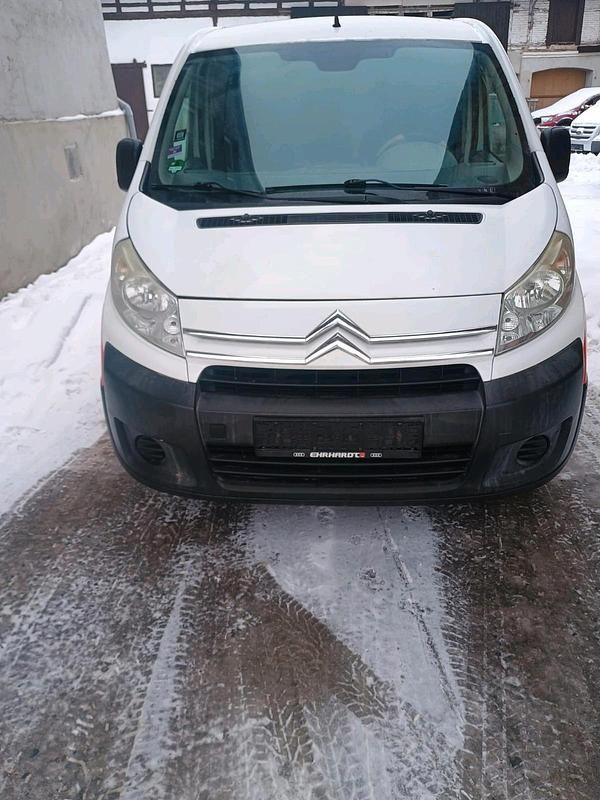 Weiß Gebraucht 2010 Citroën Jumpy Van / Kleinbus | 2.999 € (Guter Preis) - Bild 1/4