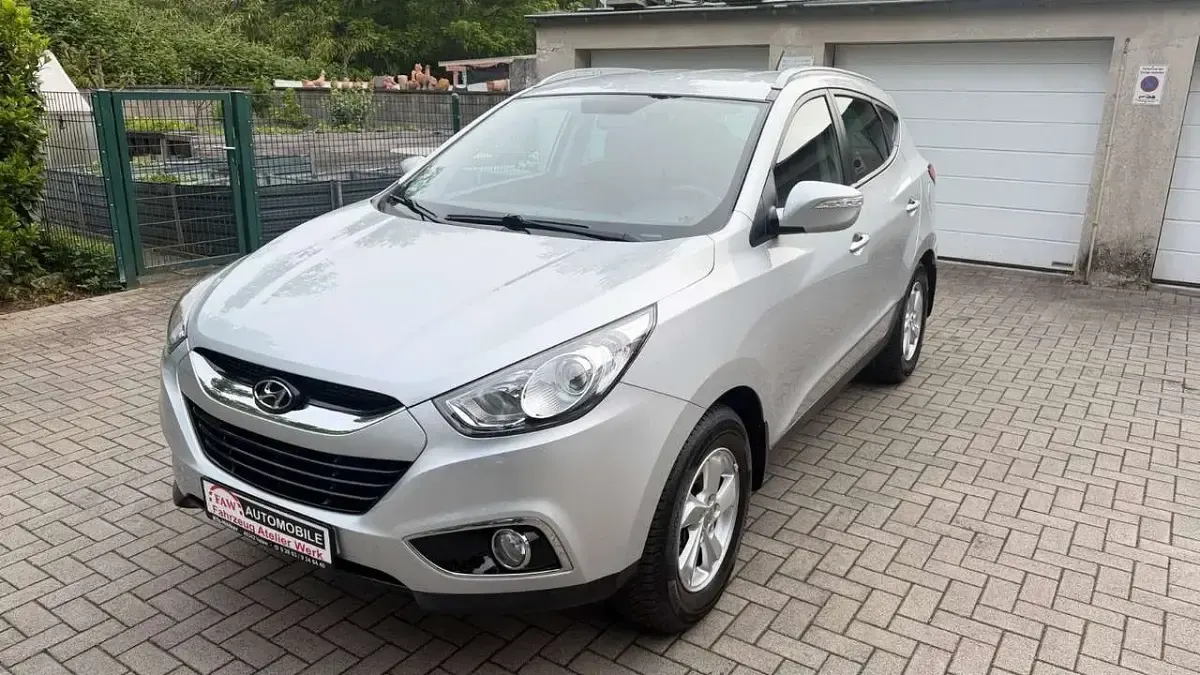 Gebraucht Hyundai ix35 Edition 136 PS (100 kW) 2013 Silber SUV