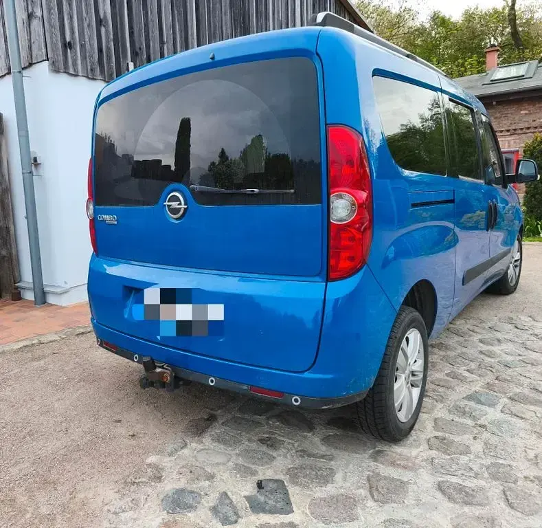 Gebraucht Opel Combo Edition 120 PS (88 kW) 2017 Blau Van / Kleinbus
