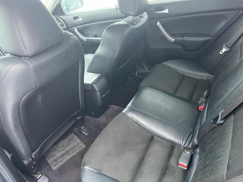 Gebraucht Honda Accord 140 PS (102 kW) 2005 Grau Limousine