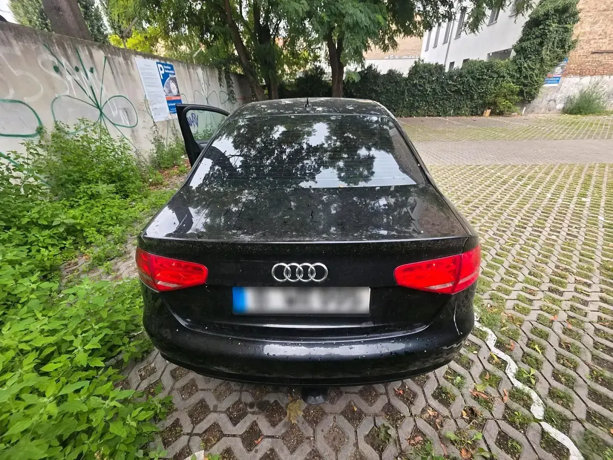 Gebraucht Audi A4 177 PS (130 kW) 2012 Schwarz Limousine