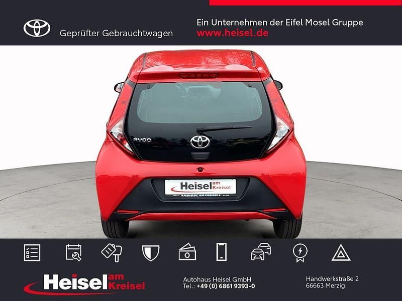 Gebraucht Toyota Aygo Business Edition 72 PS (52 kW) 2021 Rot Kleinwagen