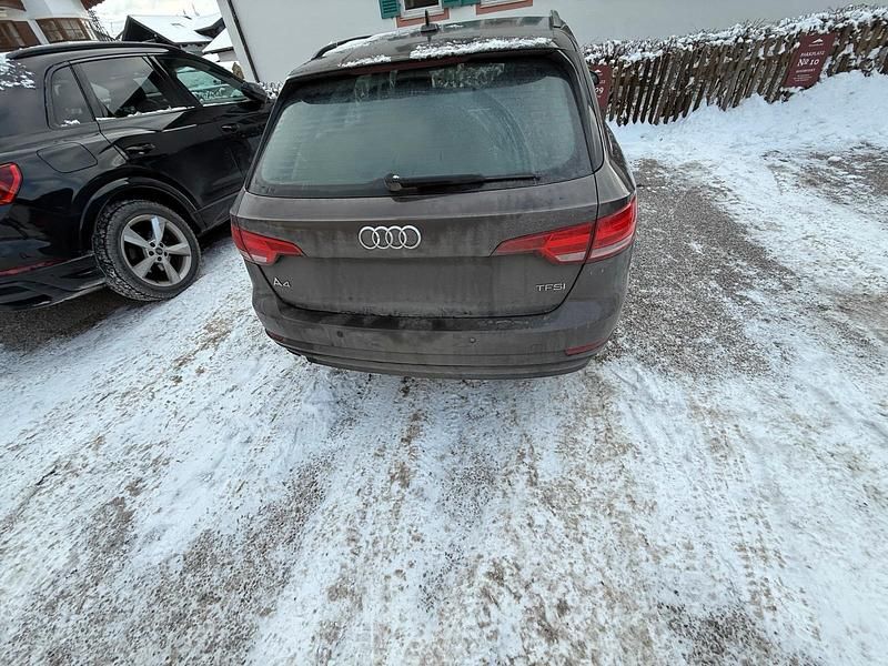 Gebraucht Audi A4 150 PS (110 kW) 2017 Braun Kombi