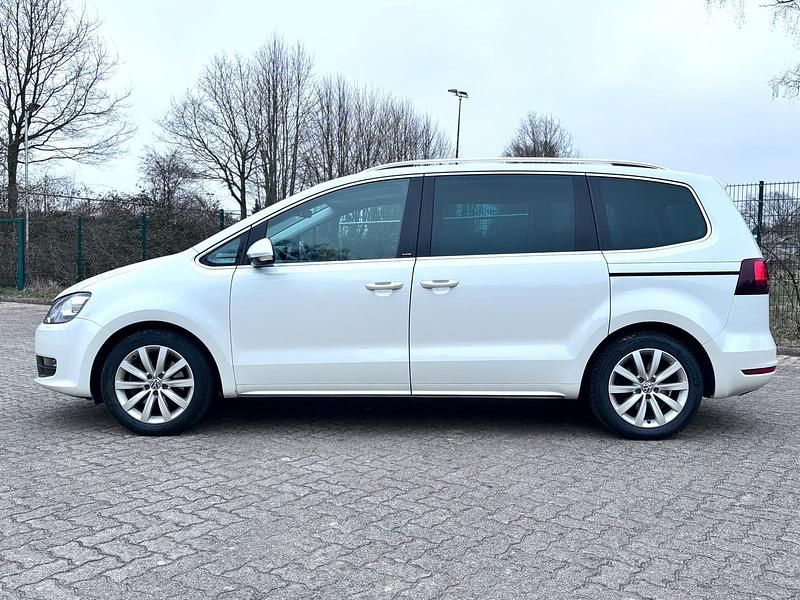 Gebraucht VW Sharan Allstar 150 PS (110 kW) 2016 Weiß Van / Kleinbus