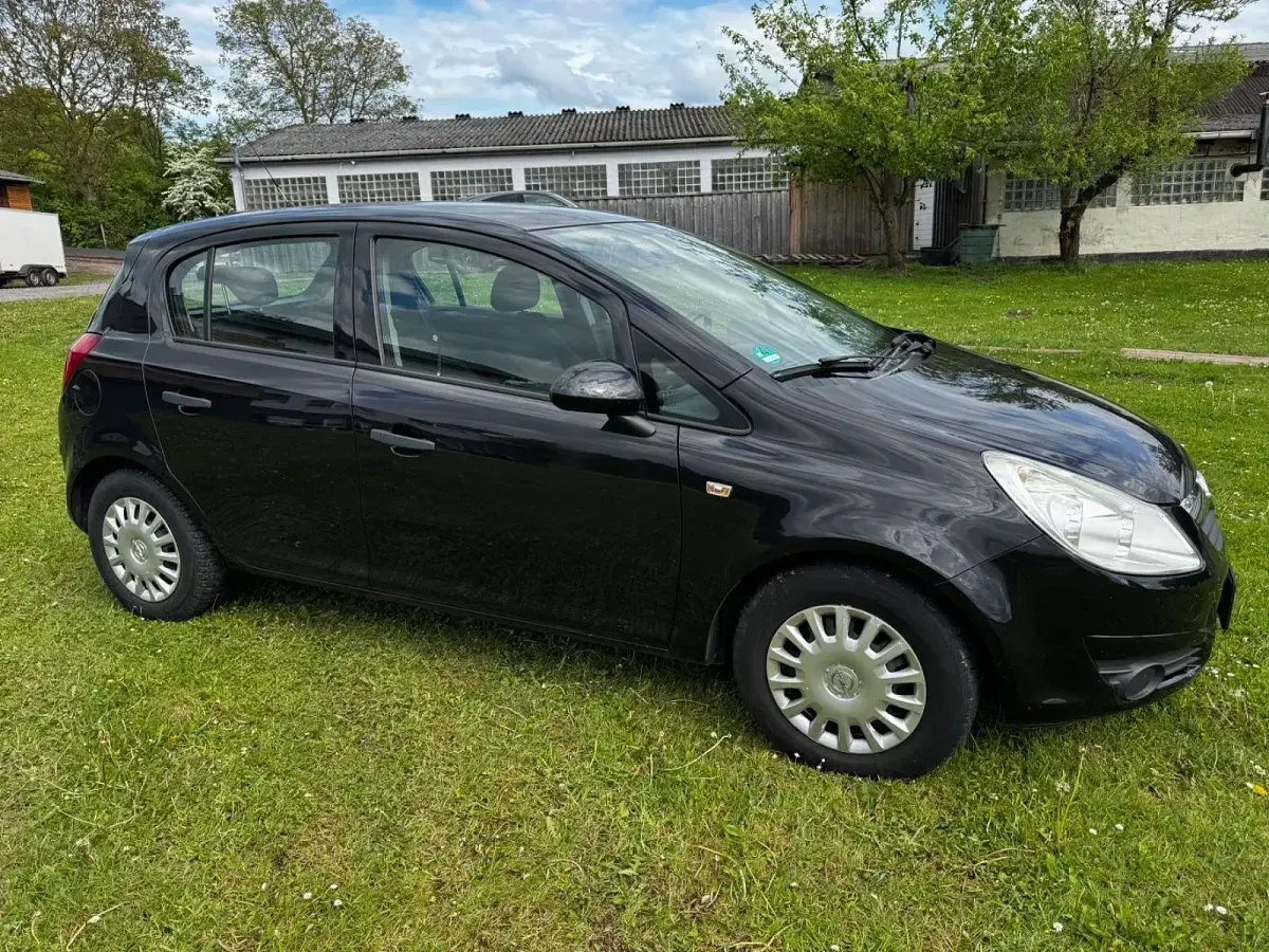 Gebraucht Opel Corsa 80 PS (58 kW) 2009 Schwarz Kleinwagen