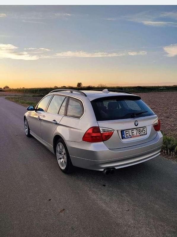 Gebraucht BMW 330 231 PS (169 kW) 2005 Kombi