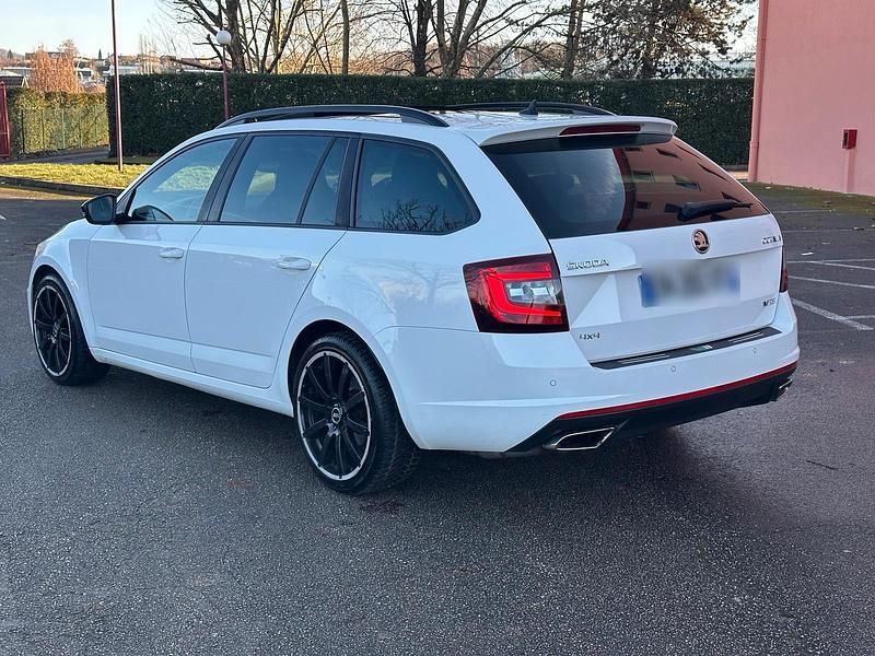 Weiß Gebraucht 2017 Skoda Octavia RS Kombi | 9.000 € (Superpreis) - Bild 1/4