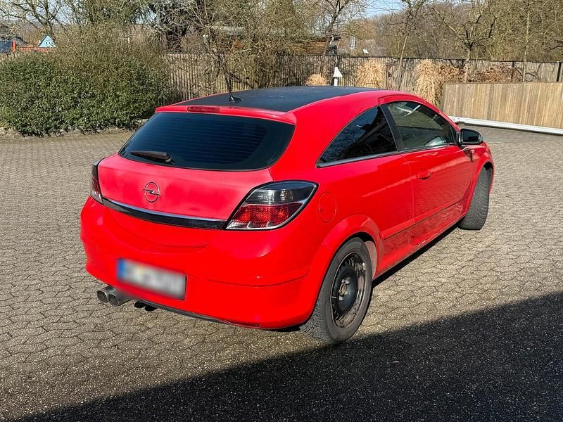 Gebraucht Opel Astra GTC 200 PS (147 kW) 2005 Rot Coupé