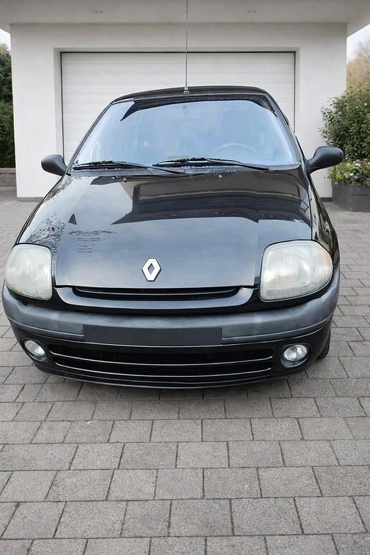 Gebraucht Renault Clio II 75 PS (55 kW) 1999 Schwarz Kleinwagen