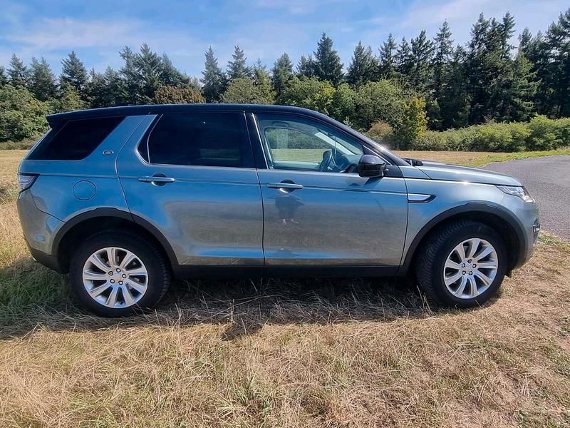 Grau Gebraucht 2016 Land Rover Discovery Sport HSE SUV | 19.999 € (Teuer) - Bild 1/4