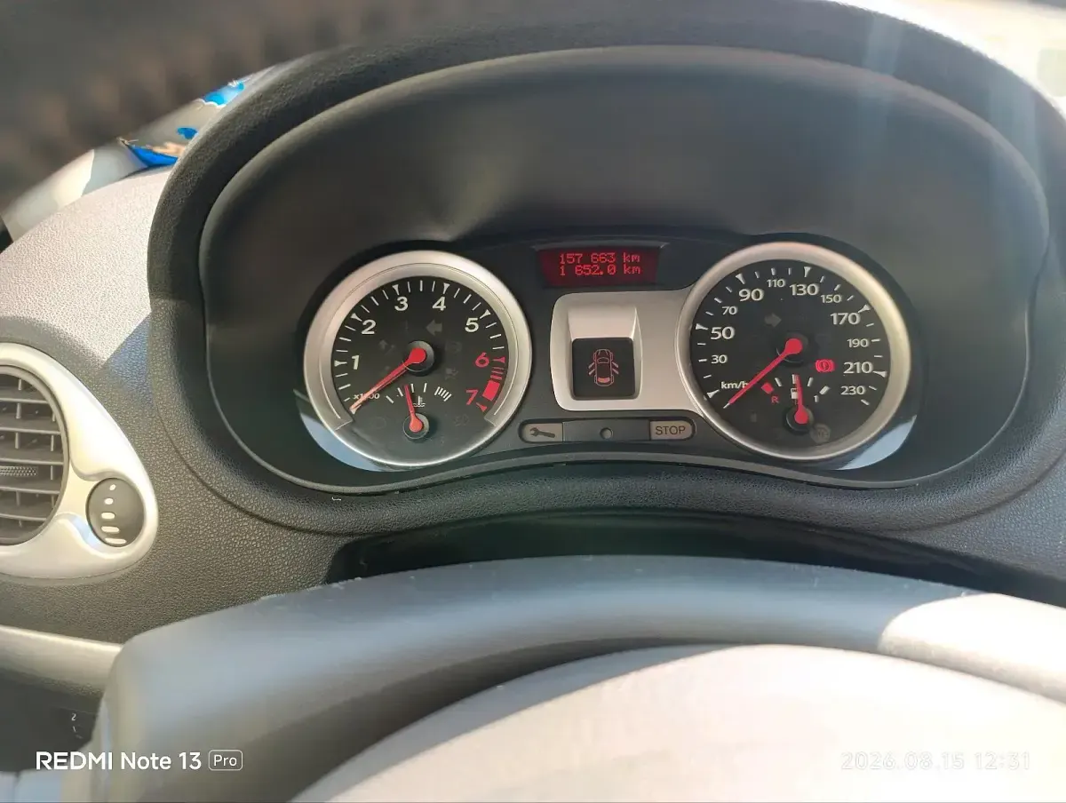 Gebraucht Renault Clio III 75 PS (55 kW) 2009 Weiß Kleinwagen