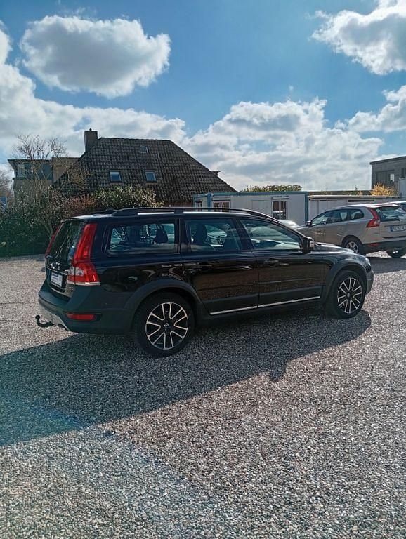 Gebraucht Volvo XC70 181 PS (133 kW) 2015 Schwarz Kombi