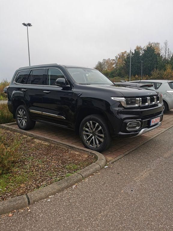 Schwarz Gebraucht 2024 Baic BJ60 SUV | 39.950 € - Bild 1/4