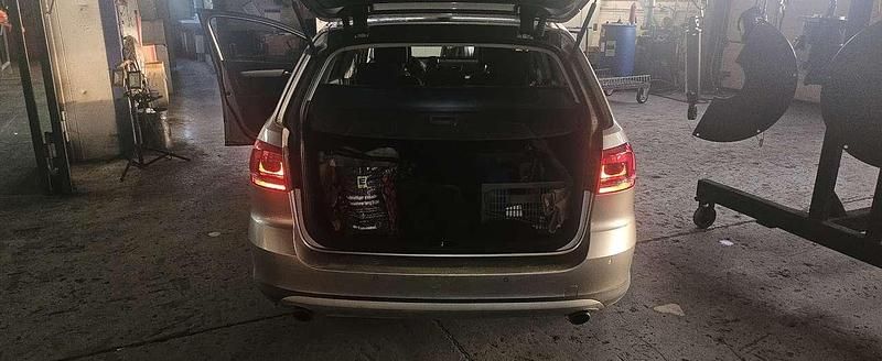 Gebraucht VW Passat 170 PS (125 kW) 2012 Gold Kombi