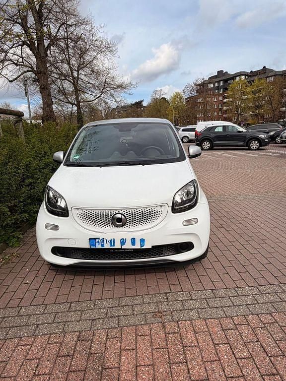 Second-hand Smart ForFour 116 CP (85 kW) 2019 Negru Hatchback
