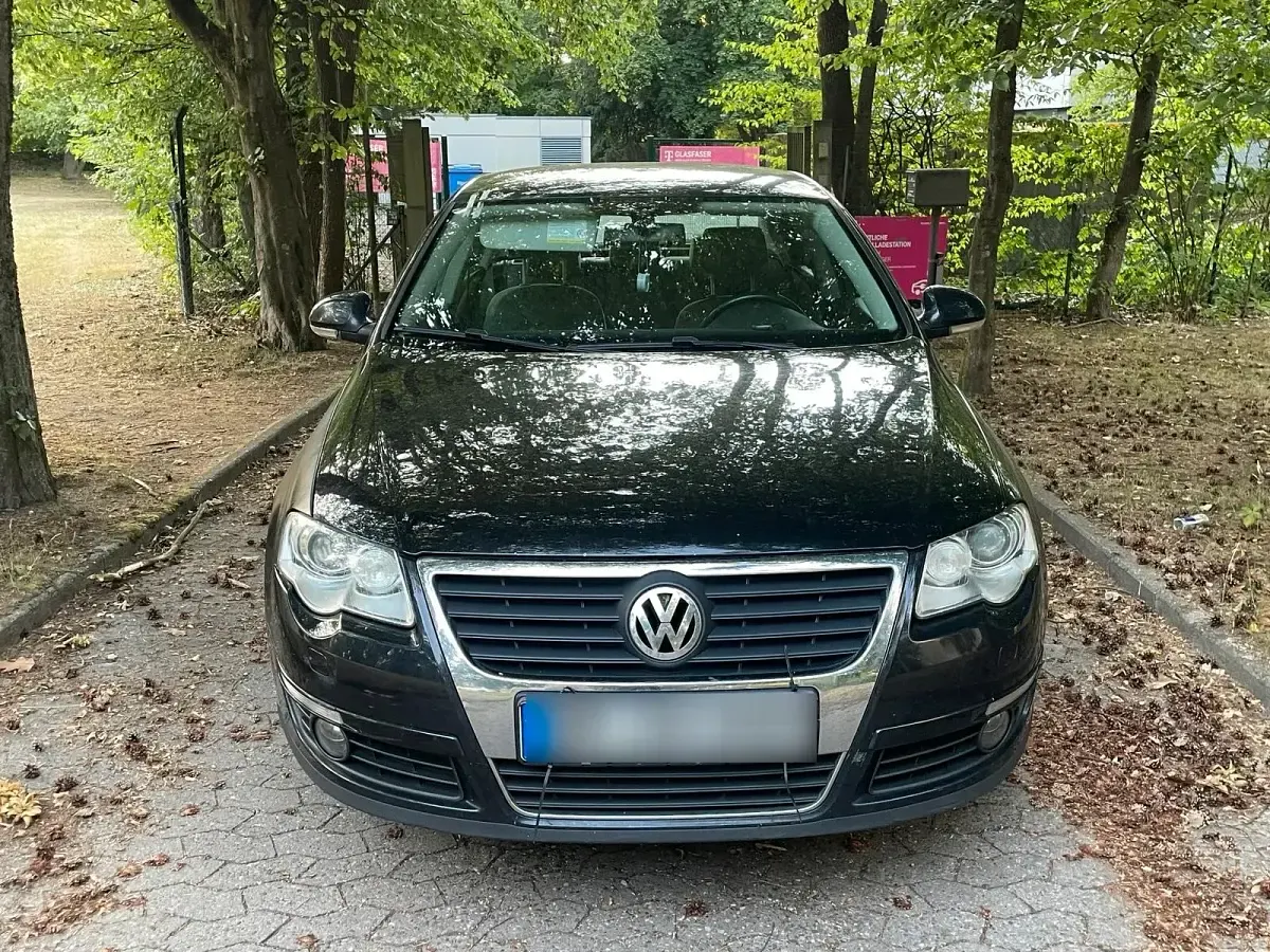 Gebraucht VW Passat 116 PS (85 kW) 2005 Schwarz Limousine