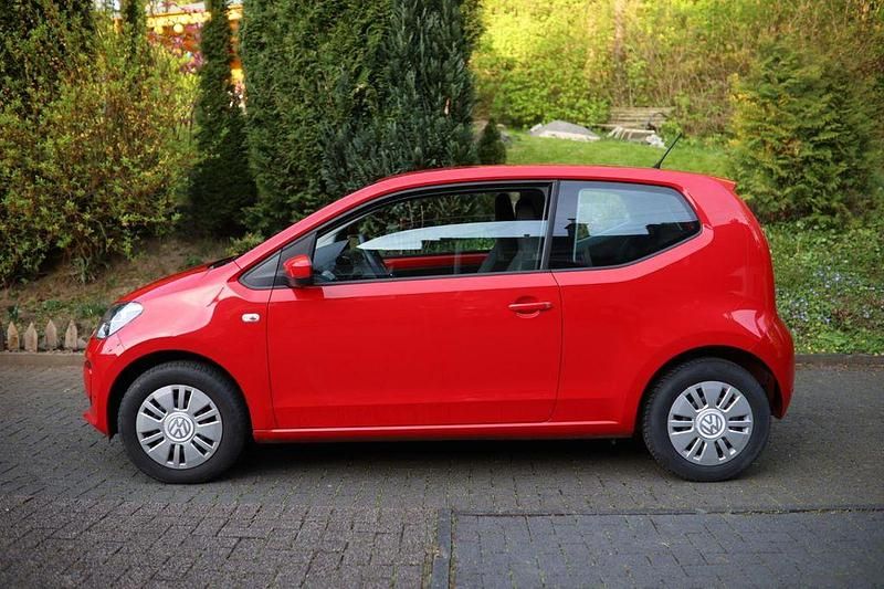 Usado VW up! 60 HP (44 kW) 2015 Vermelho Citadino