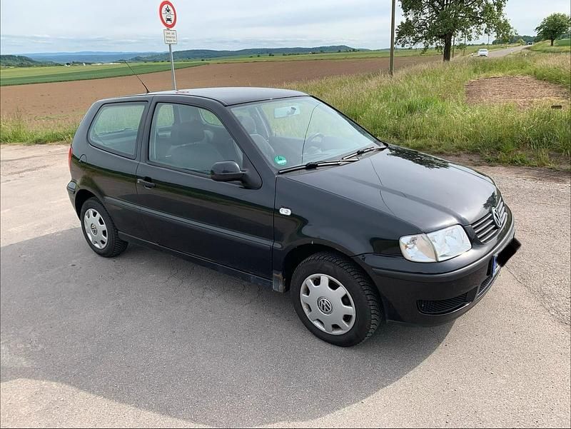 Gebraucht VW Polo 60 PS (44 kW) 2000 Schwarz Kleinwagen
