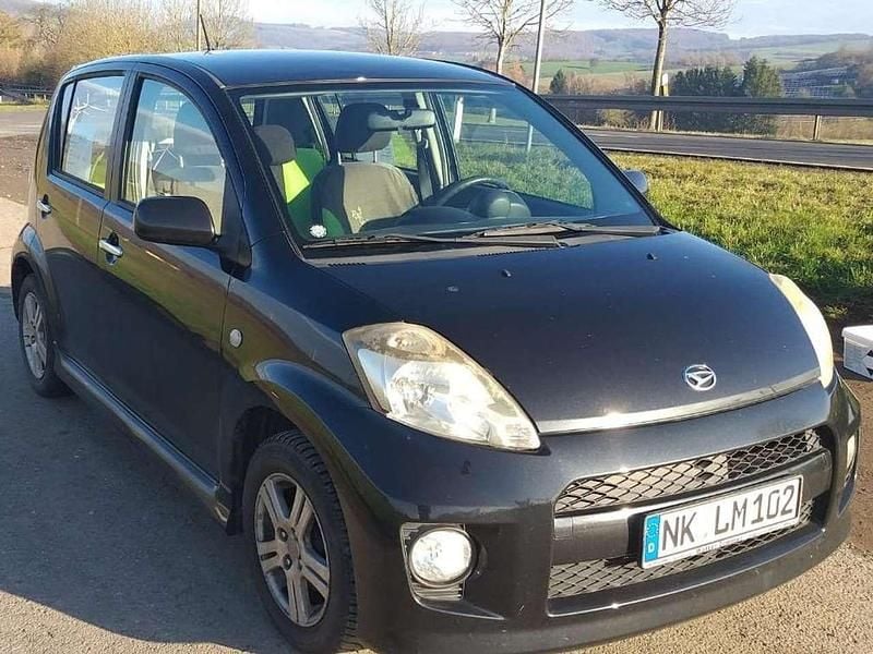 Schwarz Gebraucht 2006 Daihatsu Sirion Kleinwagen | 1.499 € (Guter Preis) - Bild 1/4