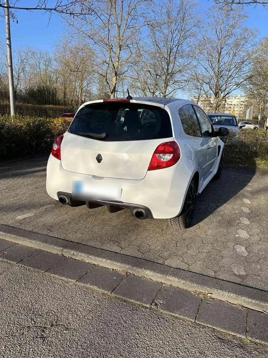 Gebraucht Renault Clio III R.S. 201 PS (147 kW) 2010 Weiß Limousine