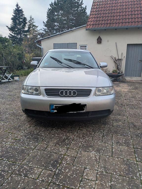 Grau Gebraucht 2001 Audi A3 Sport Limousine | 1.450 € (Guter Preis) - Bild 1/4