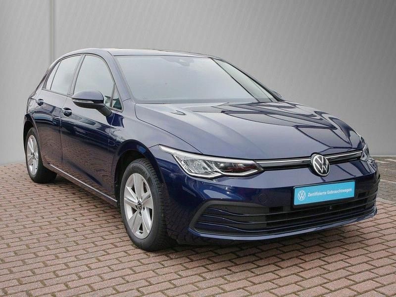 Gebraucht VW Golf VII Life 150 PS (110 kW) 2020 Blau Limousine