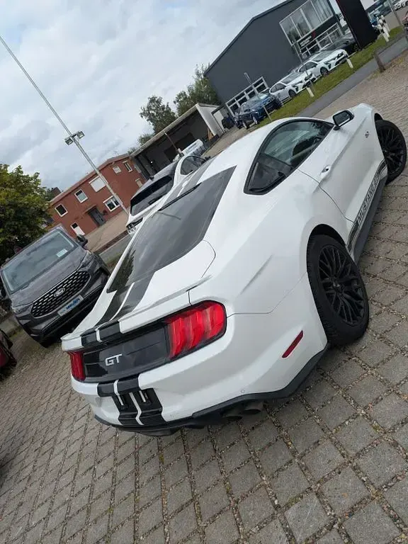 Gebraucht Ford Mustang GT Fastback 450 PS (330 kW) 2017 Weiss Coupé