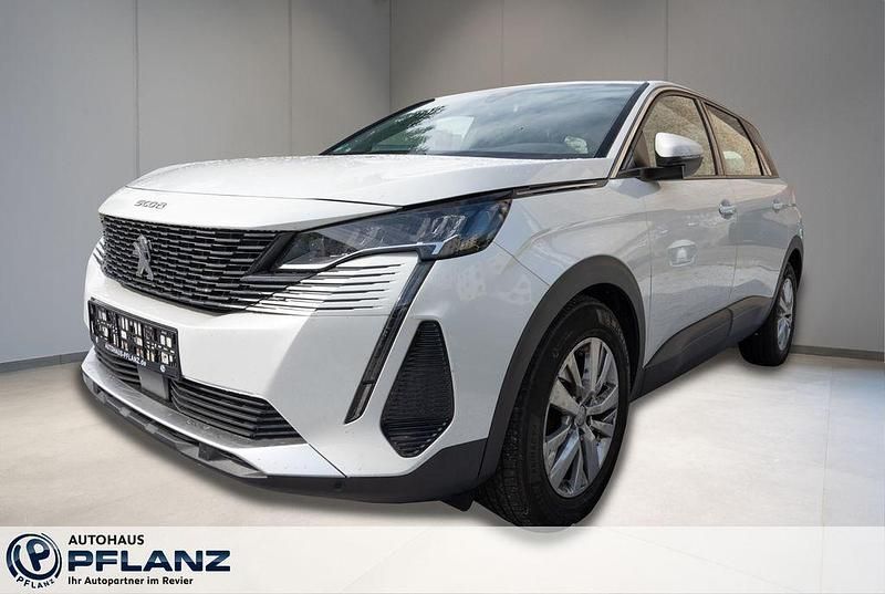 Weiss Gebraucht 2021 Peugeot 5008 Active Van / Kleinbus | 23.990 € (Etwas zu teuer) - Bild 1/4