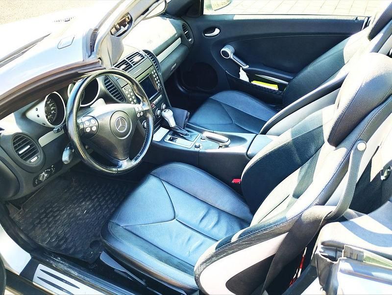 Silber Gebraucht 2005 Mercedes SLK200 Cabrio | 4.900 € (Superpreis) - Bild 1/4