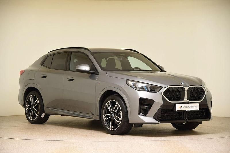 Gebraucht BMW X2 M Sport 150 PS (110 kW) 2024 Grau SUV